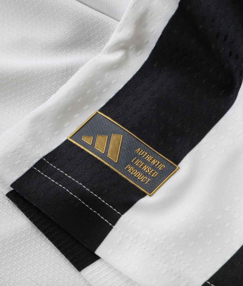 Juventus 2026/27 Home Jersey – Fan Version