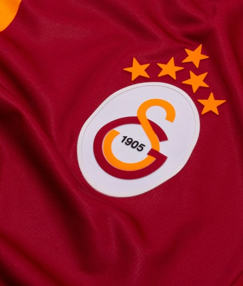 Galatasaray 2026/27 Home Jersey – Fan Version