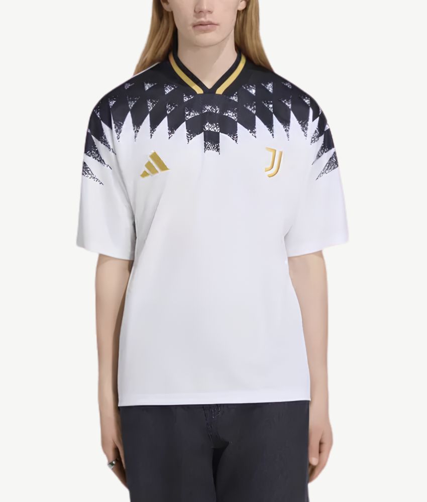 Juventus 2026/27 'Classics' Special Edition Jersey – Fan Version