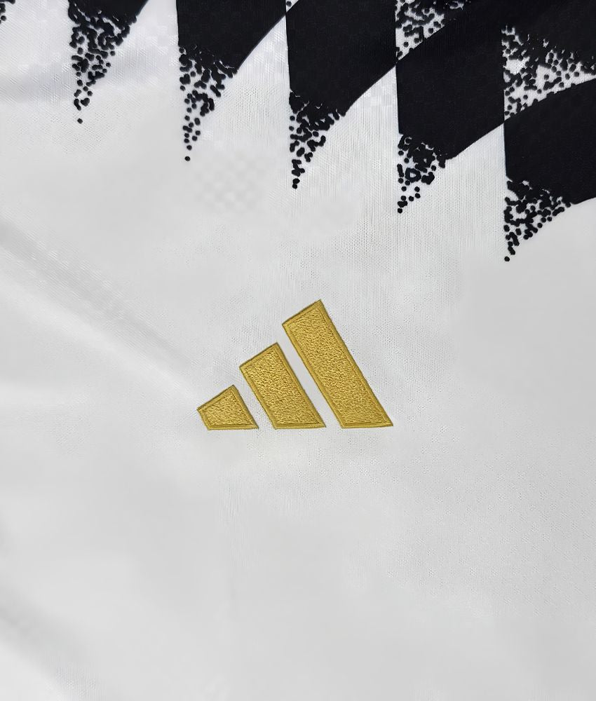 Juventus 2026/27 'Classics' Special Edition Jersey – Fan Version
