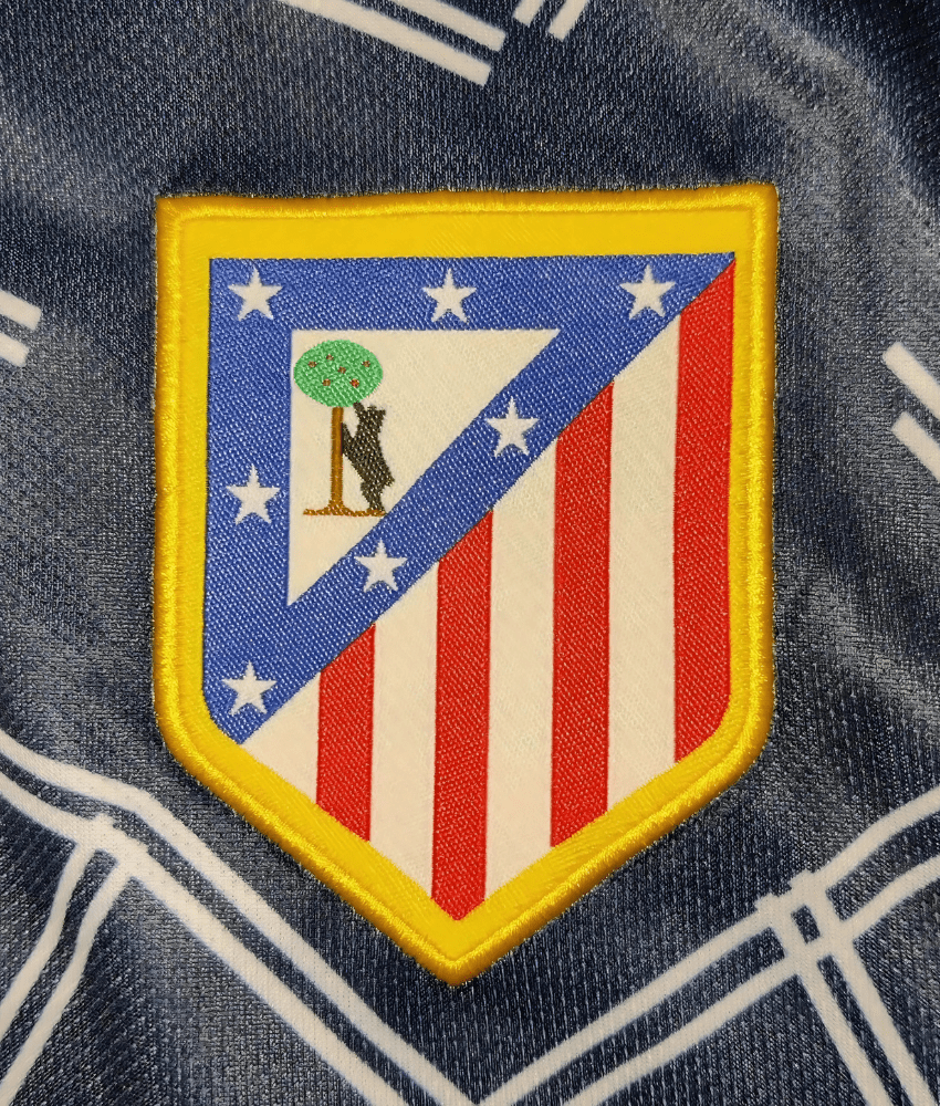 Atletico Madrid 2004/05 Away Retro Jersey